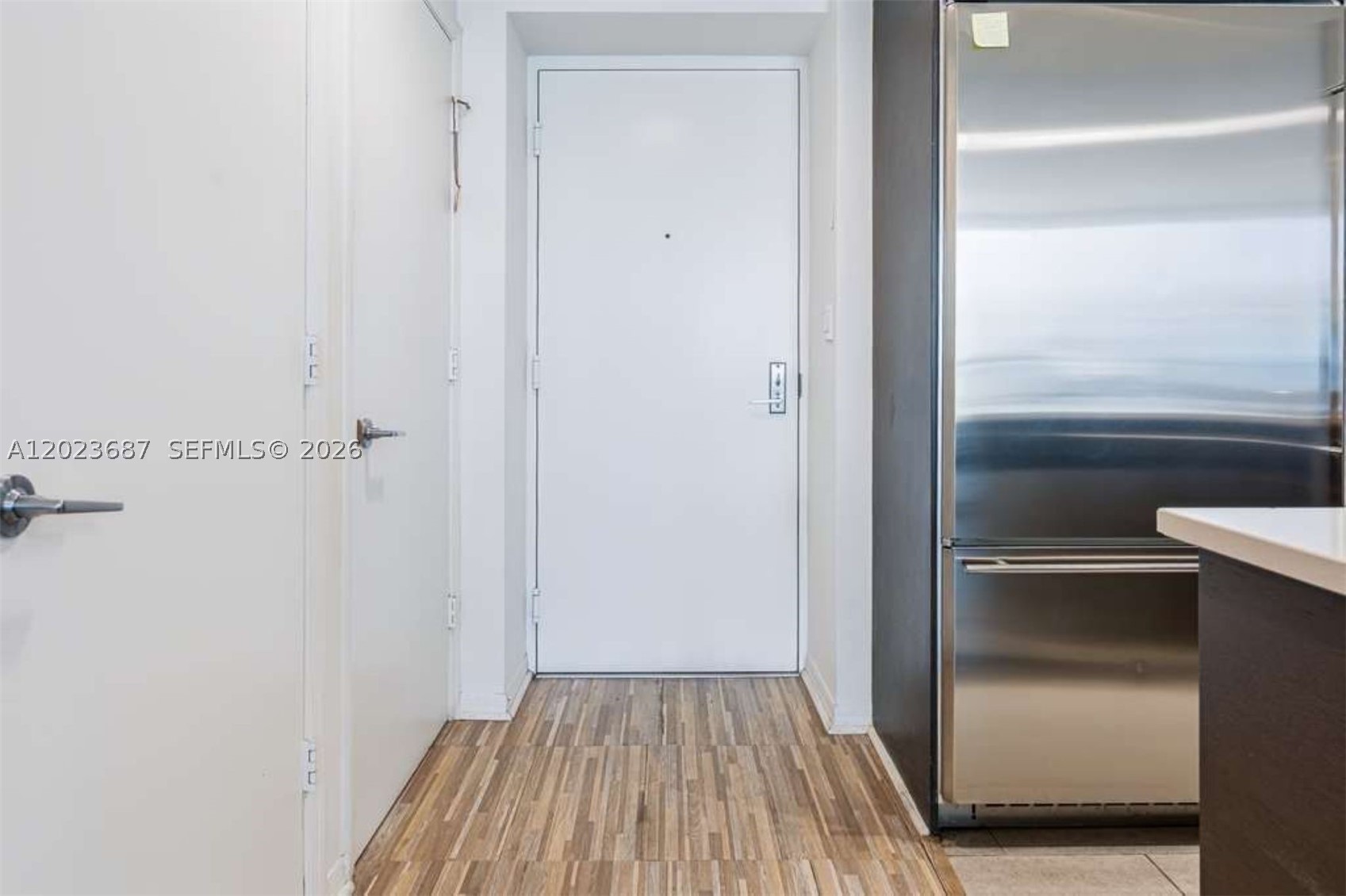 image 500 Brickell West16