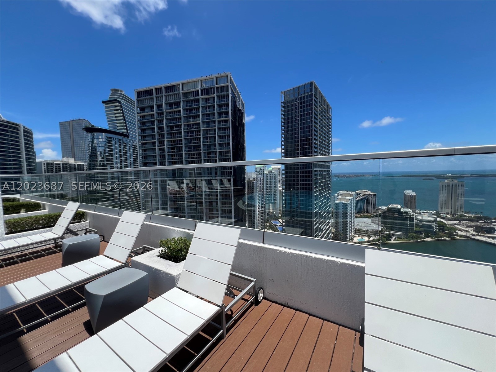 image 500 Brickell West1