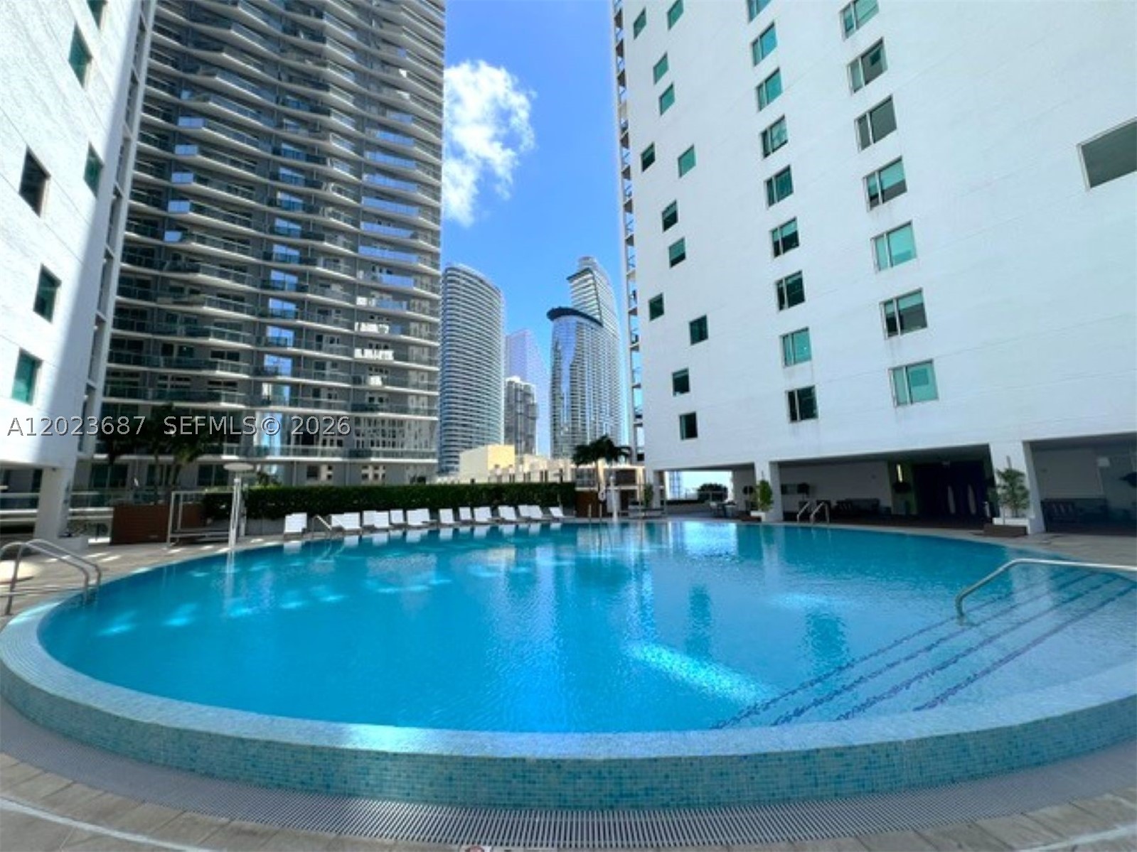 image 500 Brickell West20