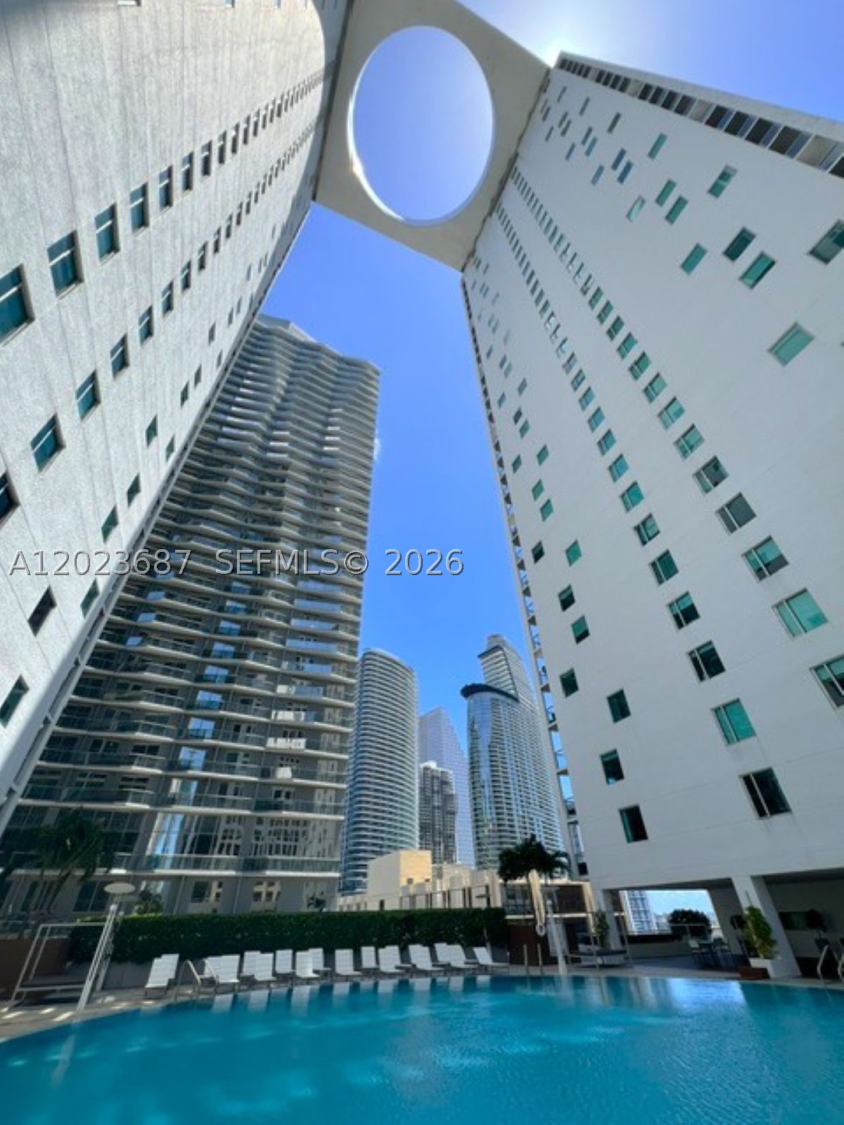 image 500 Brickell West2