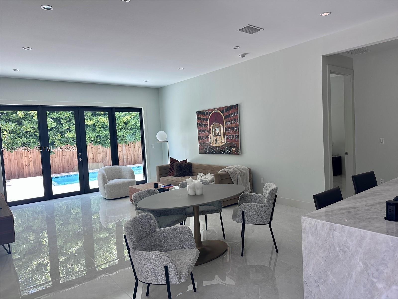 8410 SW 65th Ave South Miami, FL 33143