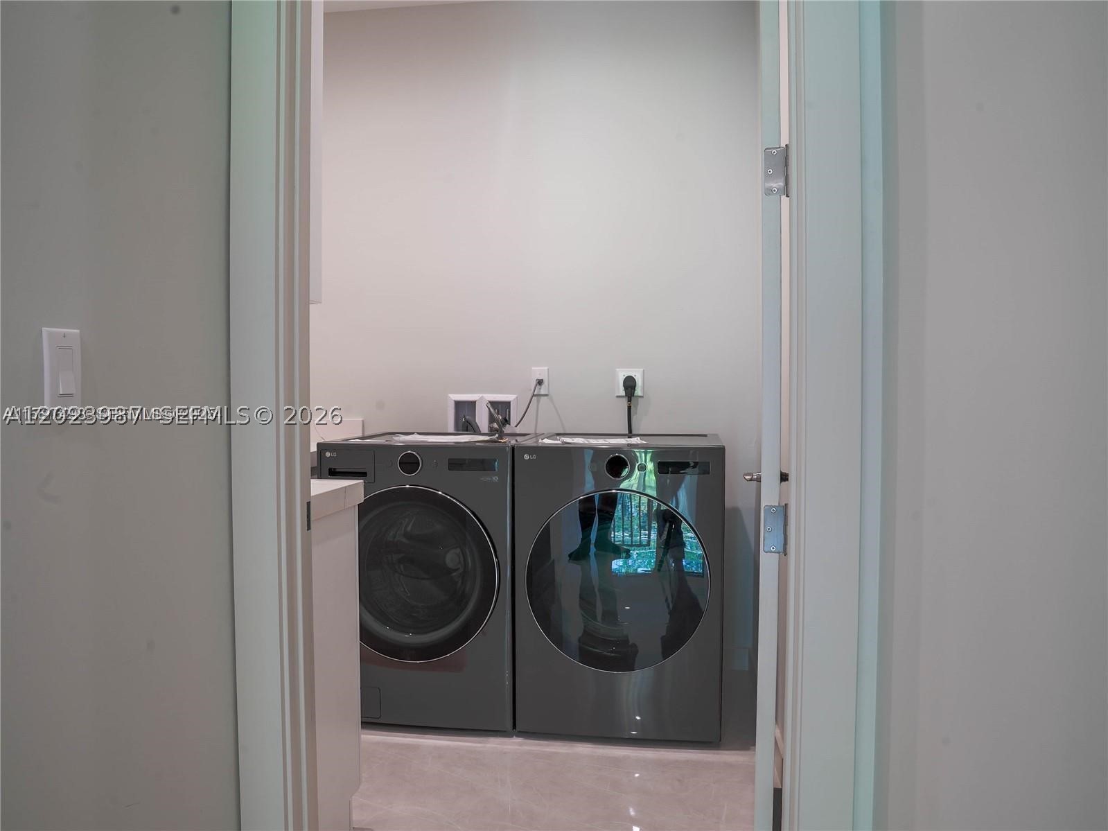 8410 SW 65th South Miami, FL 33143