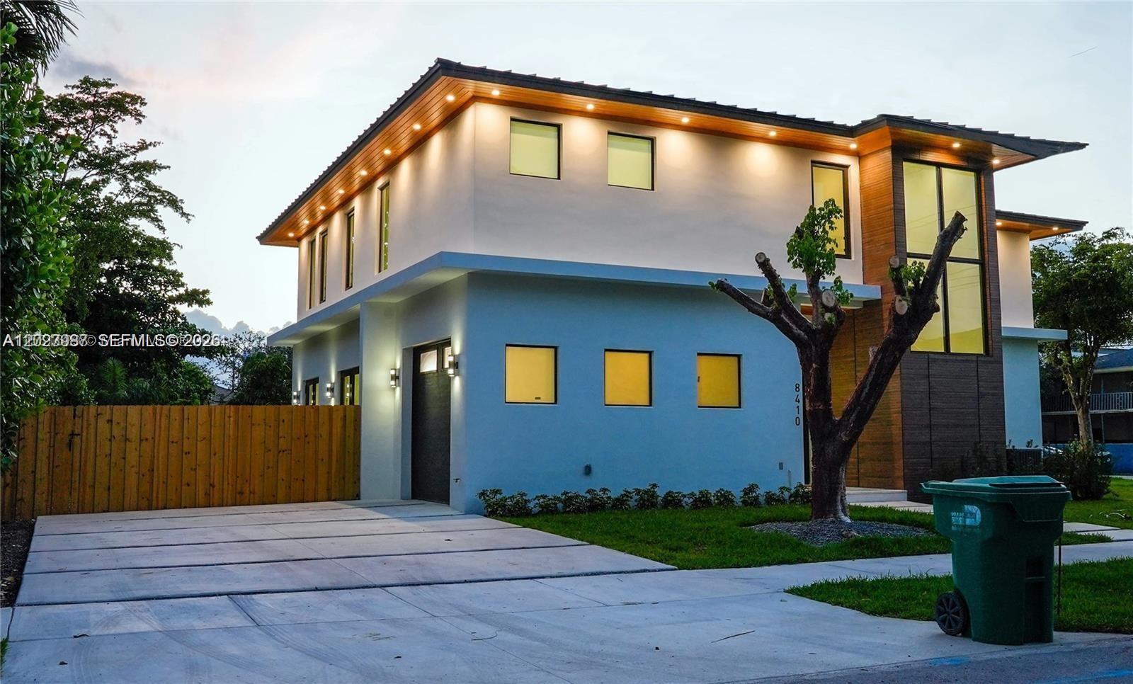 8410 SW 65th Ave South Miami, FL 33143