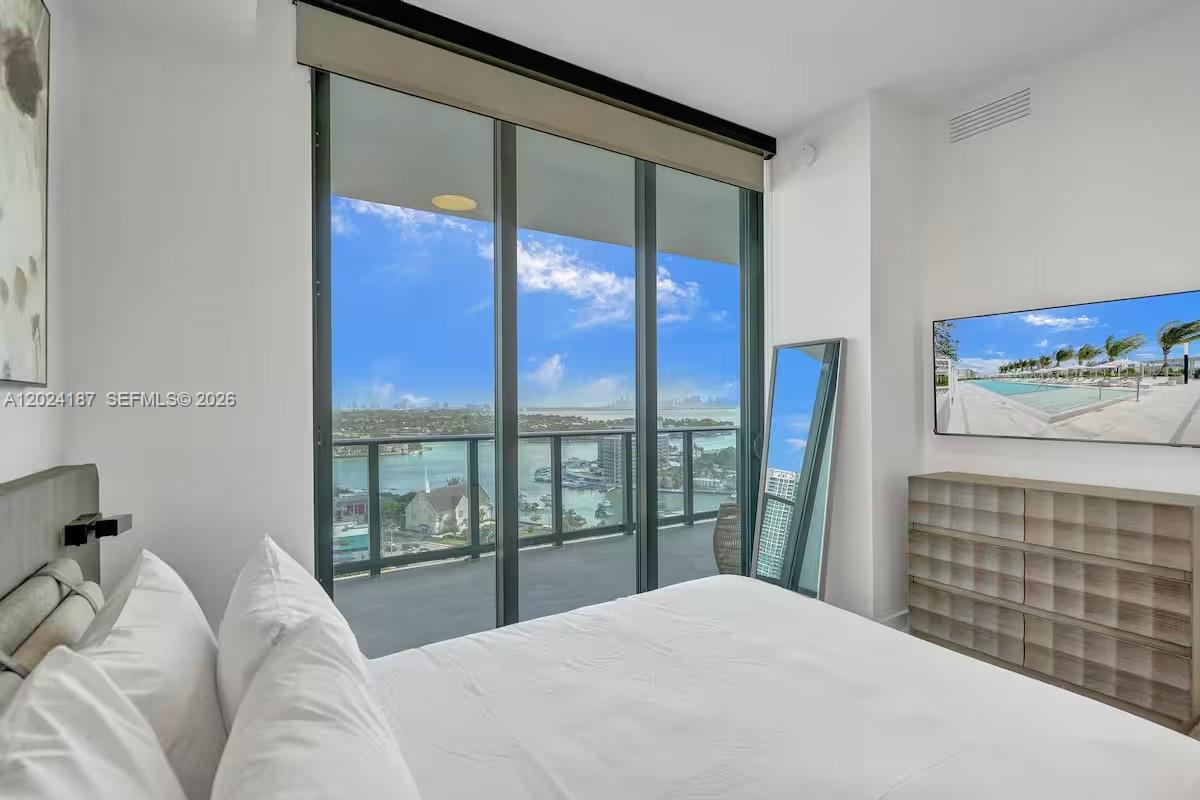 580 72th St #1804 Miami Beach, FL 34553