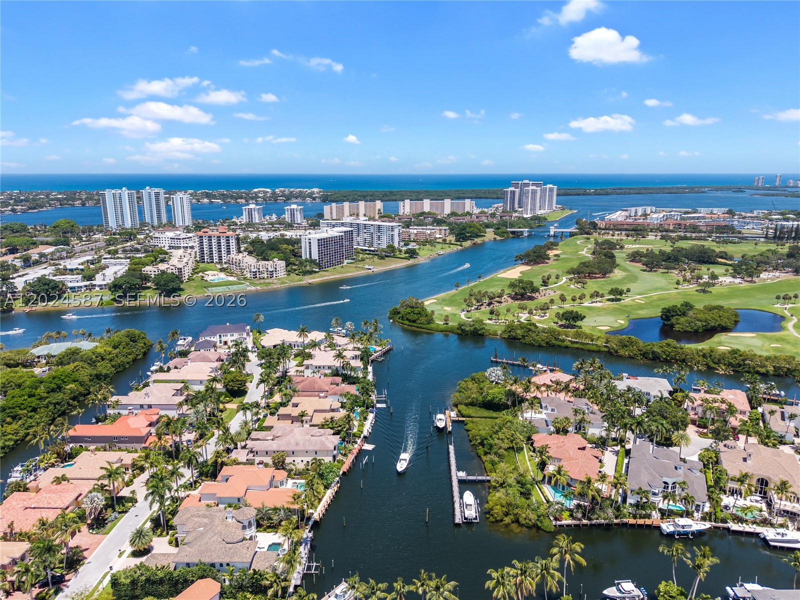 832 Harbour Isle Pl North Palm Beach, FL 33410
