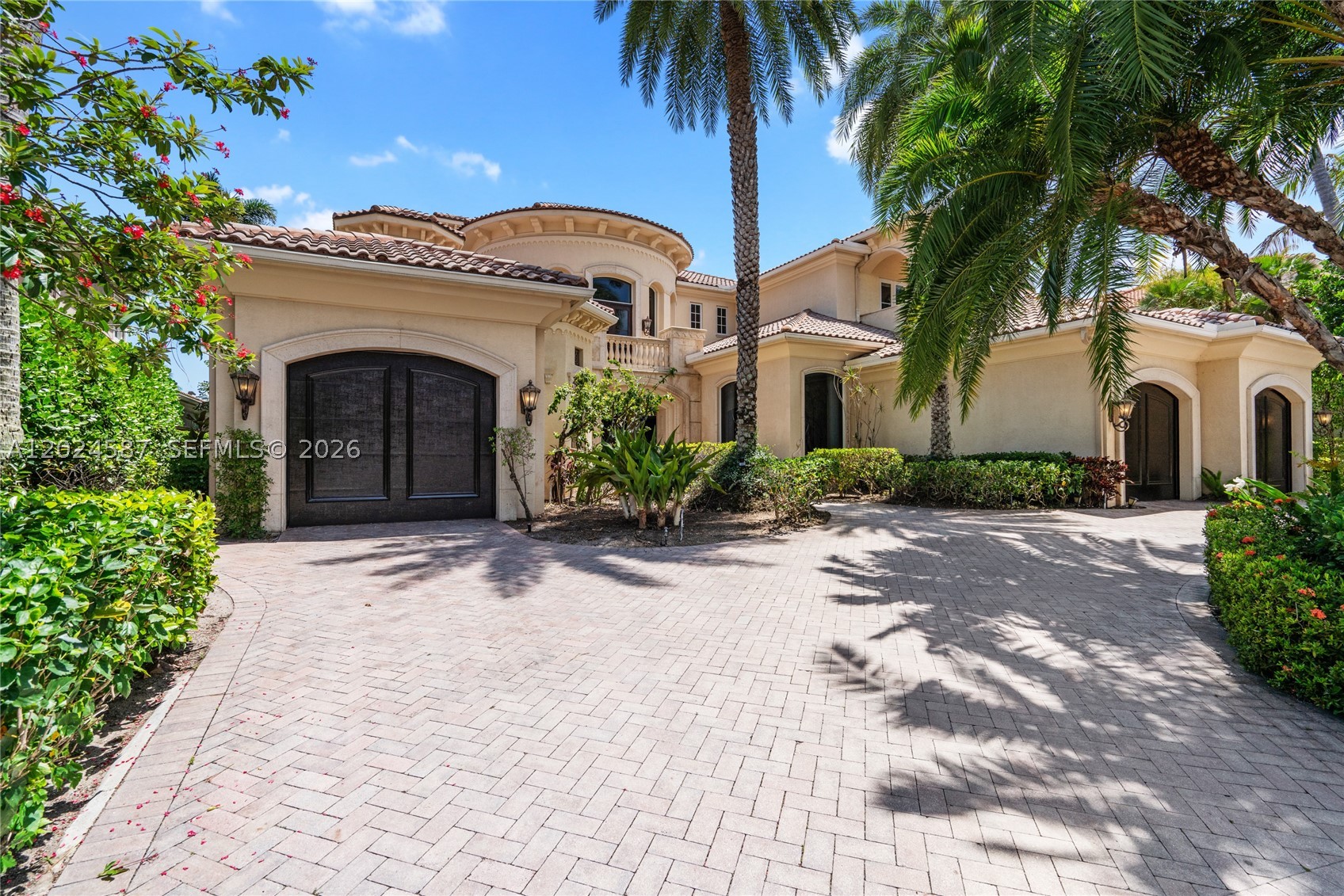 832 Harbour Isle Pl North Palm Beach, FL 33410