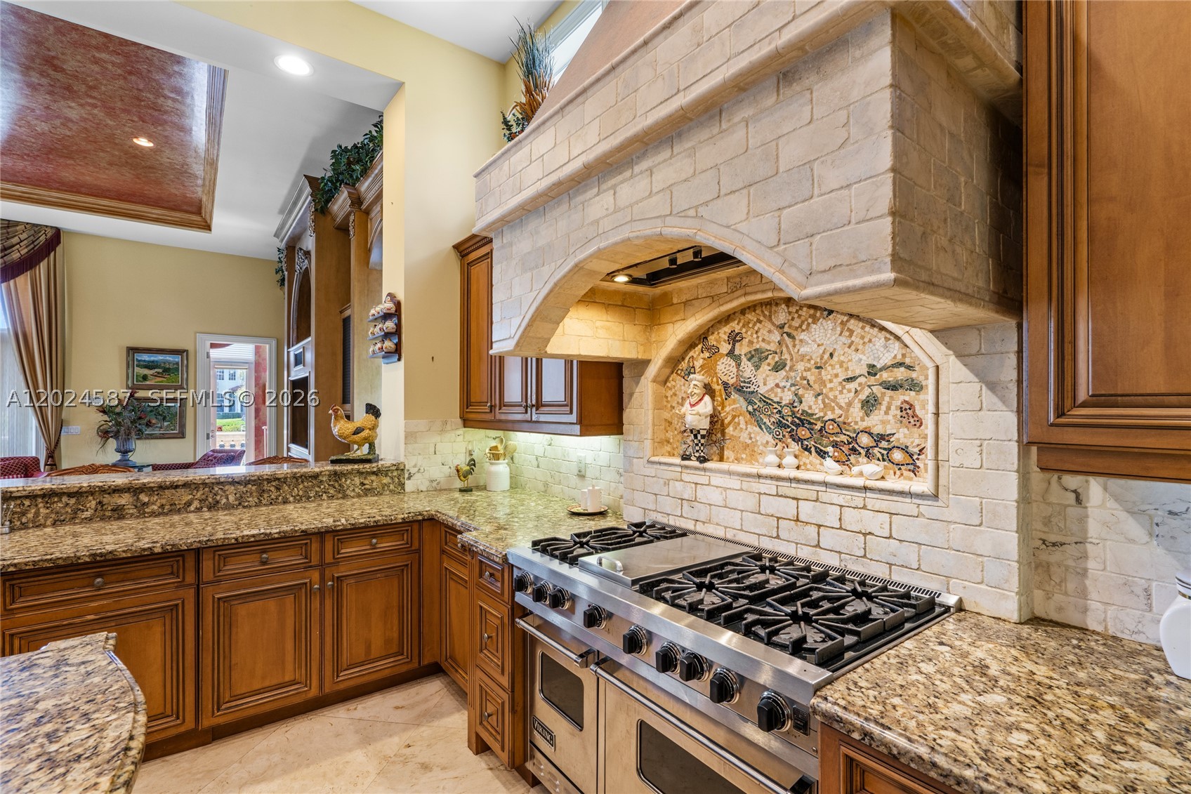 832 Harbour Isle Pl North Palm Beach, FL 33410