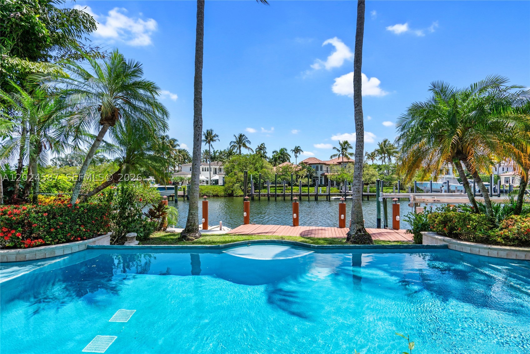 832 Harbour Isle Pl North Palm Beach, FL 33410
