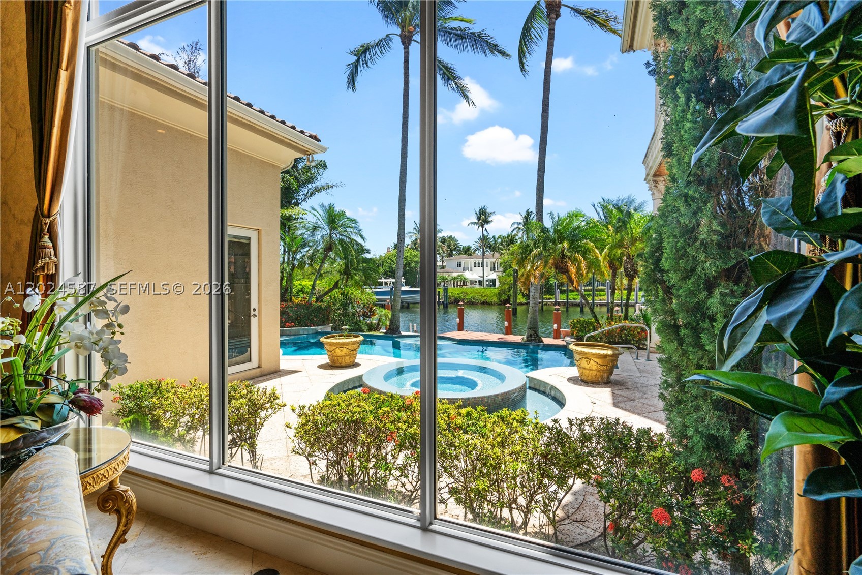 832 Harbour Isle Pl North Palm Beach, FL 33410