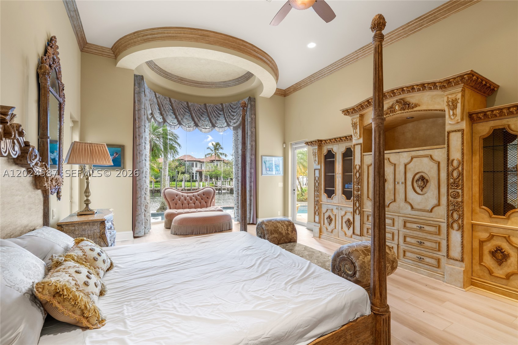 832 Harbour Isle Pl North Palm Beach, FL 33410