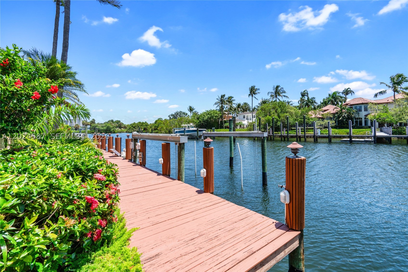 832 Harbour Isle Pl North Palm Beach, FL 33410