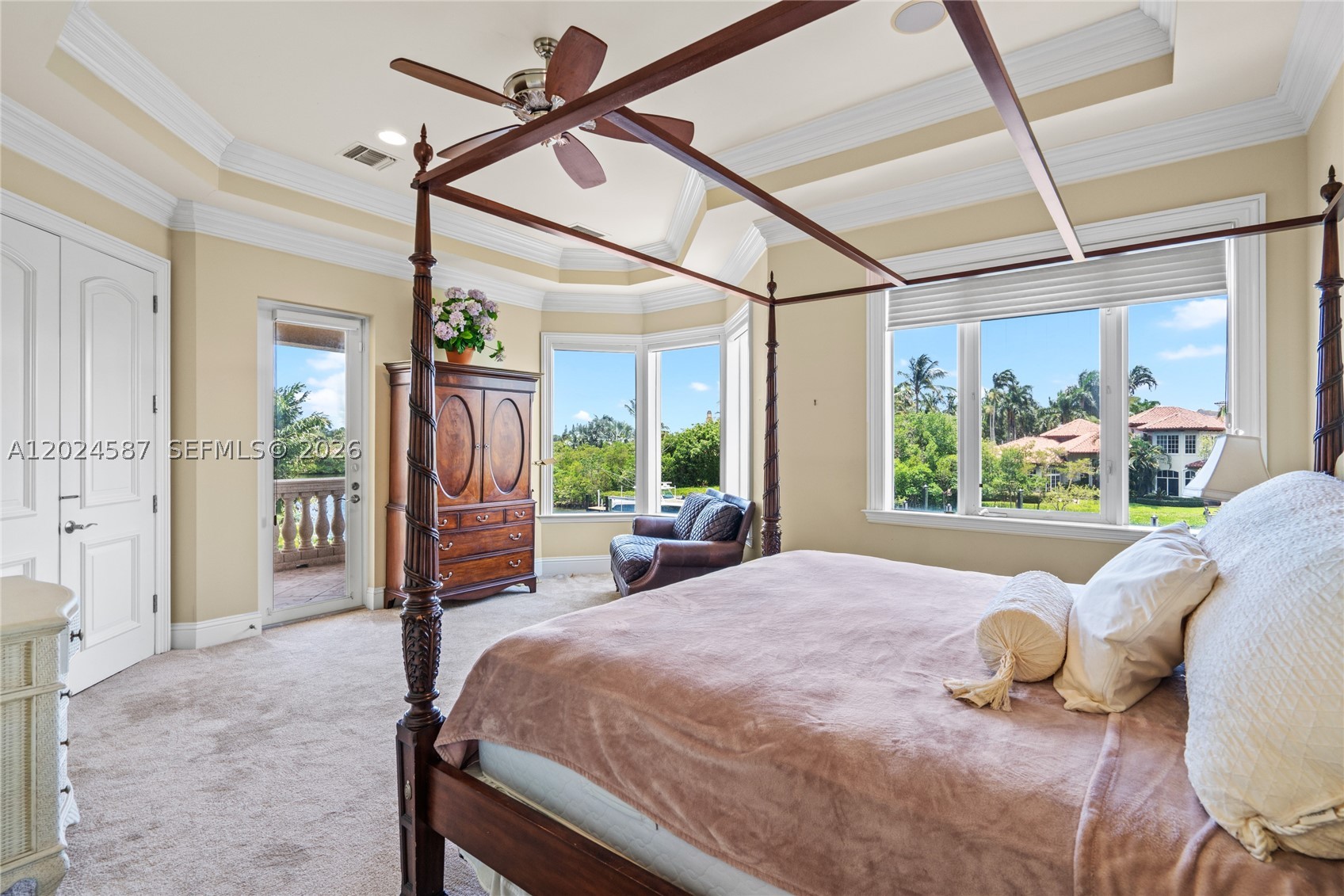 832 Harbour Isle Pl North Palm Beach, FL 33410