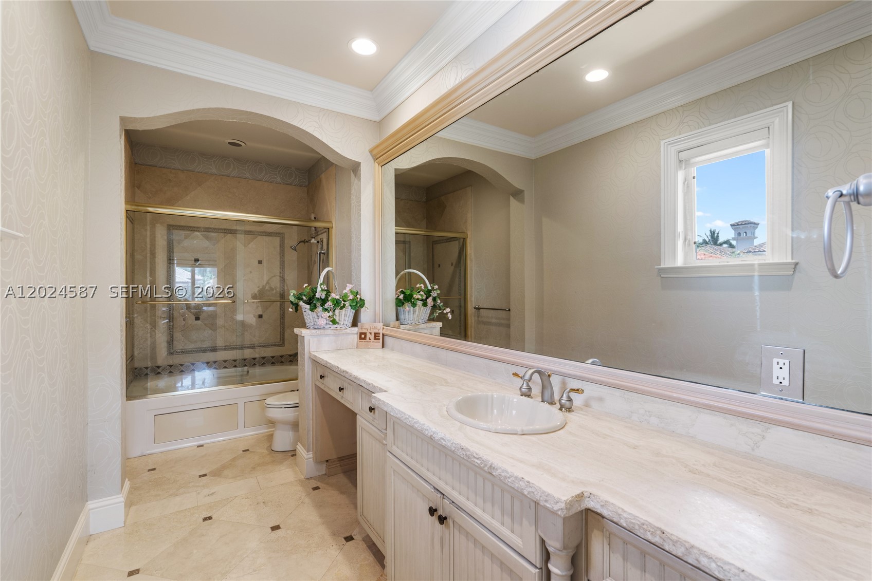 832 Harbour Isle Pl North Palm Beach, FL 33410