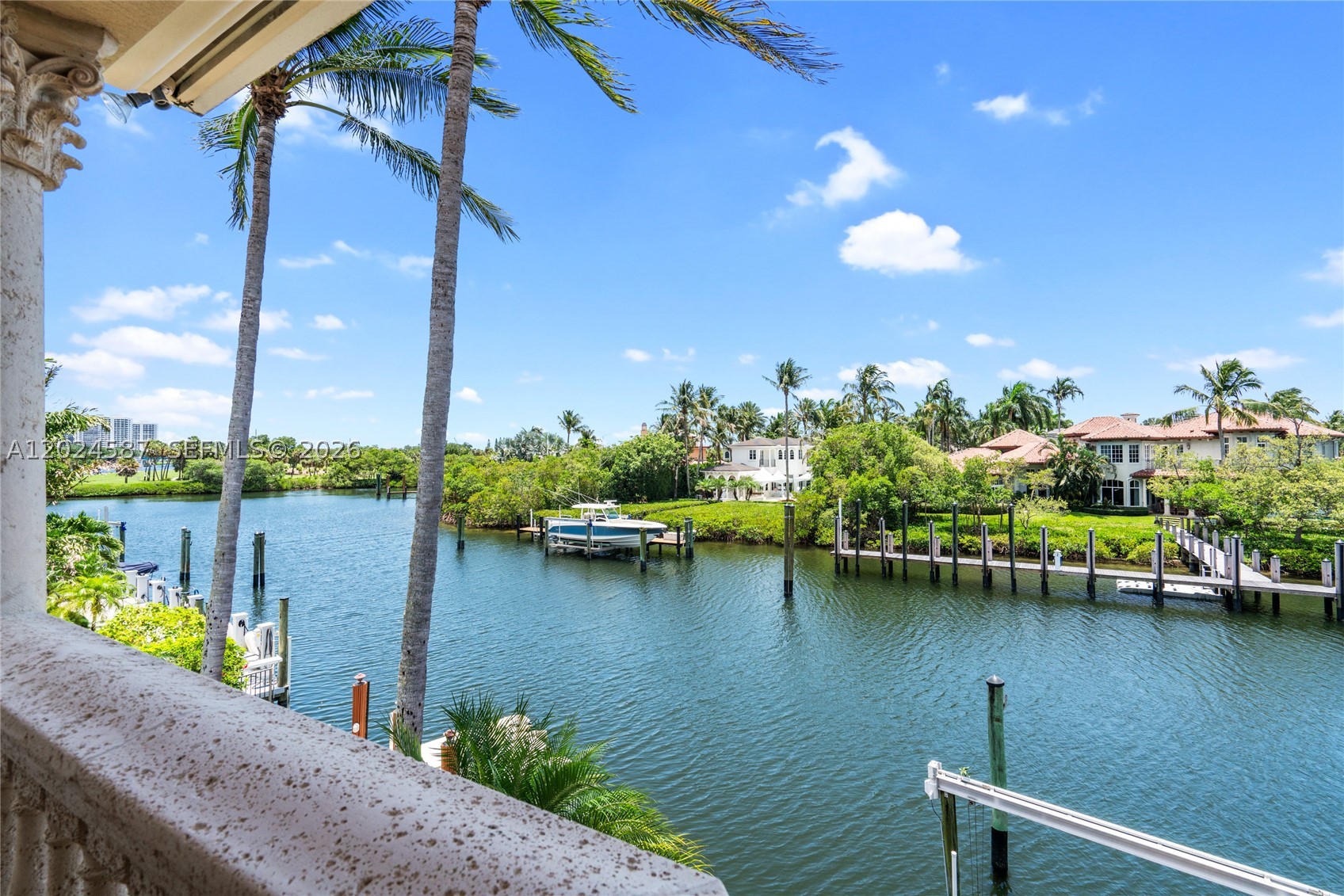 832 Harbour Isle Pl North Palm Beach, FL 33410