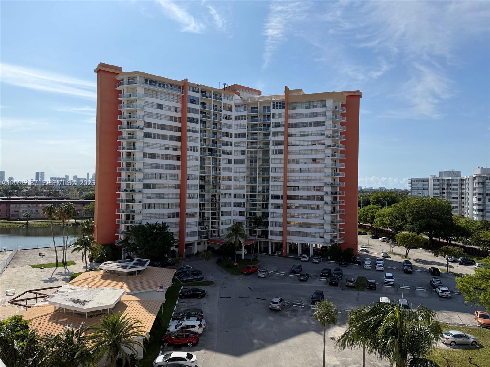 1301 NE Miami Gdns Dr #711W