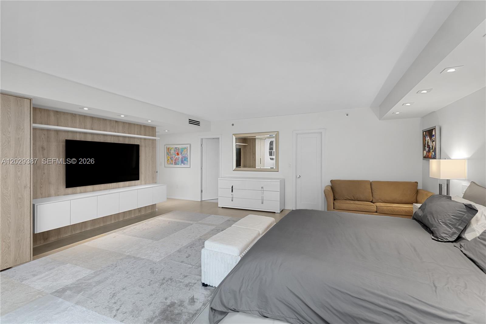10205 Collins Ave #604 Bal Harbour, FL 33154