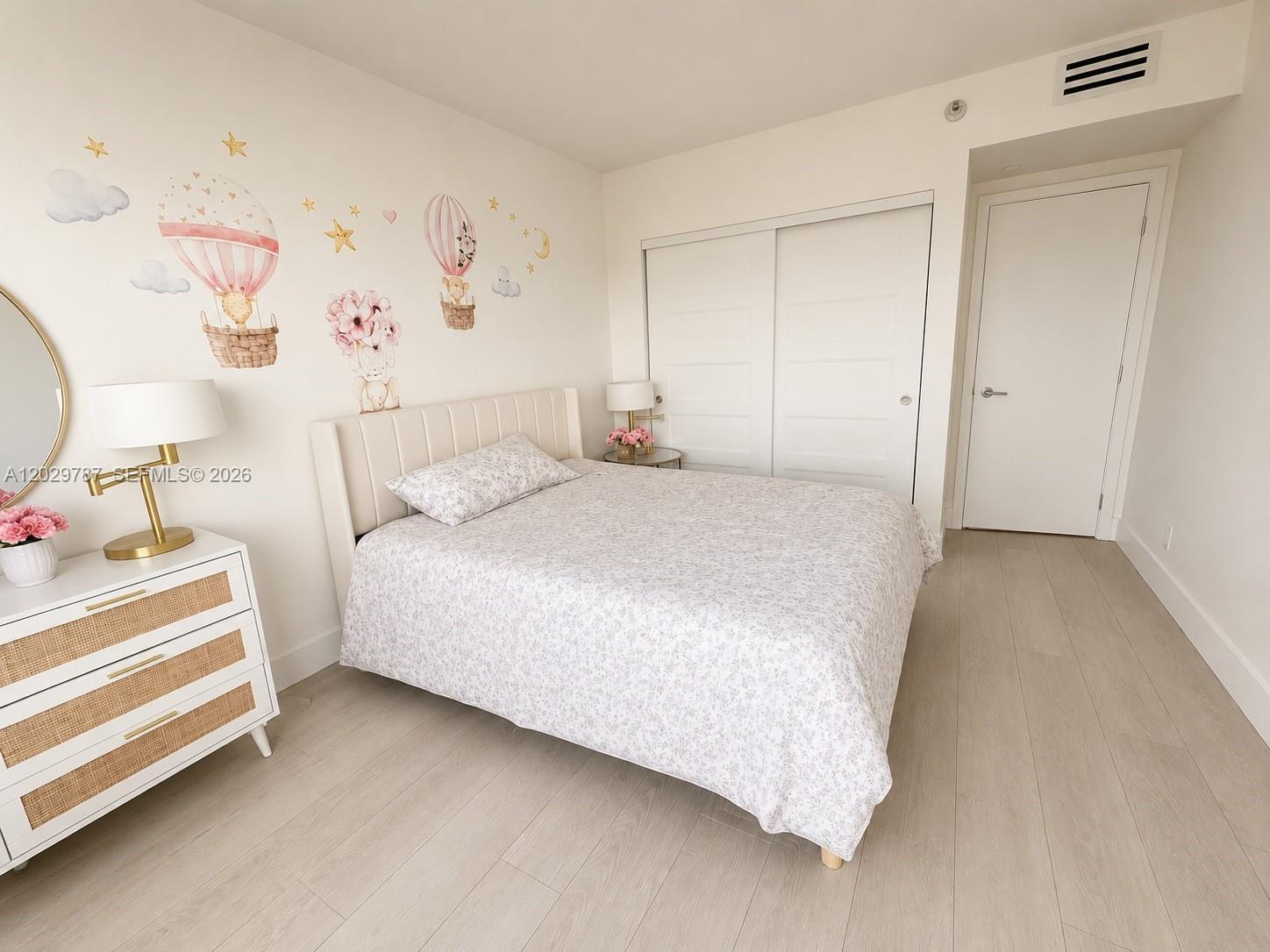 3640 Yacht Clb Dr #1403 Aventura, FL 33180