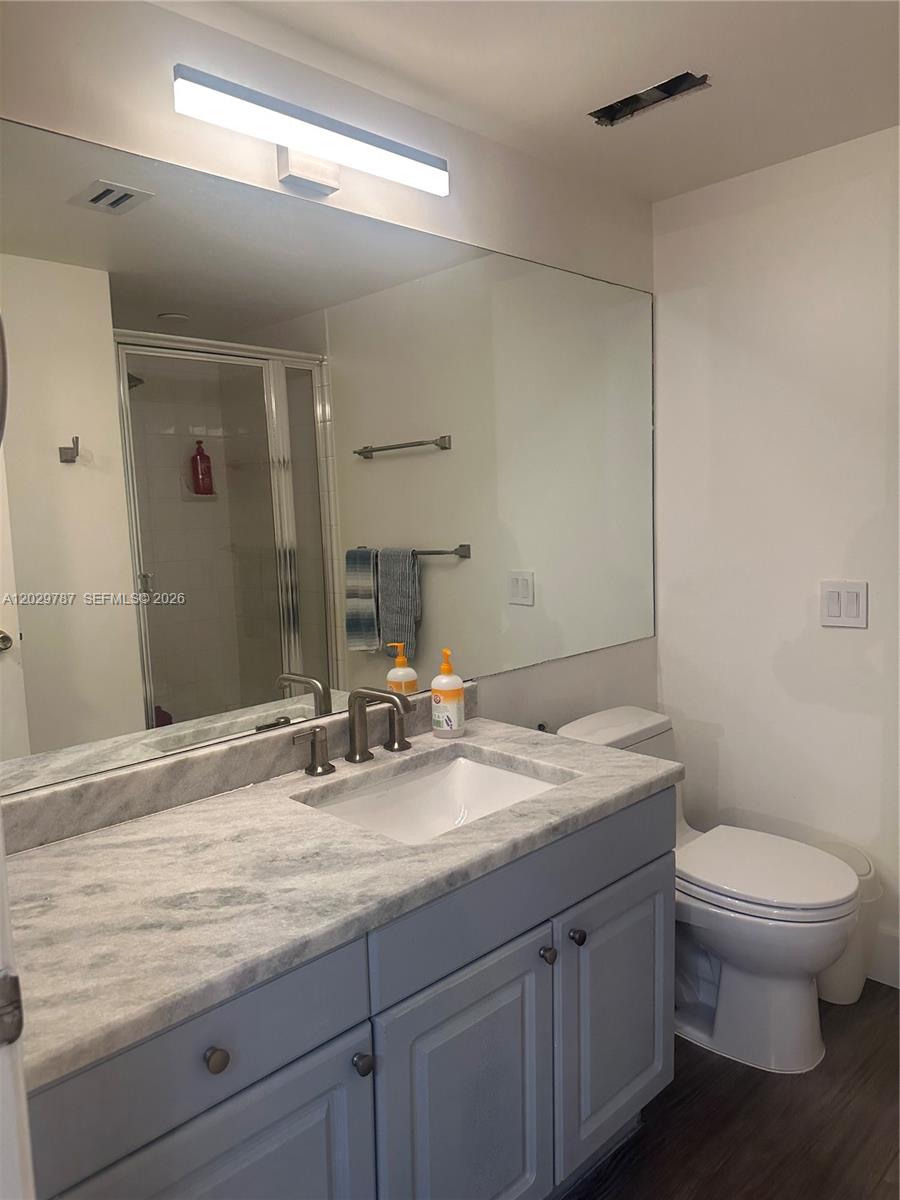 3640 Yacht Clb Dr #1403 Aventura, FL 33180