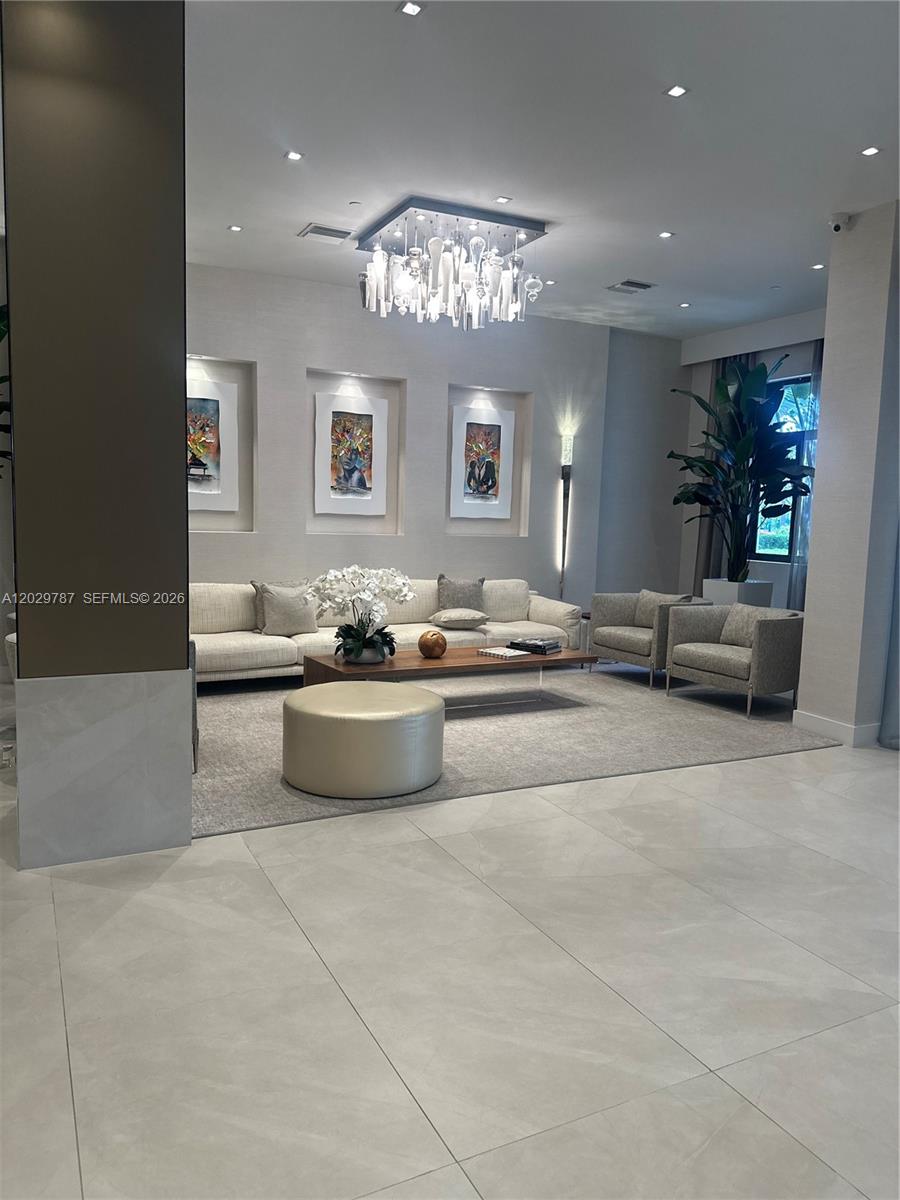 3640 Yacht Clb Dr #1403 Aventura, FL 33180