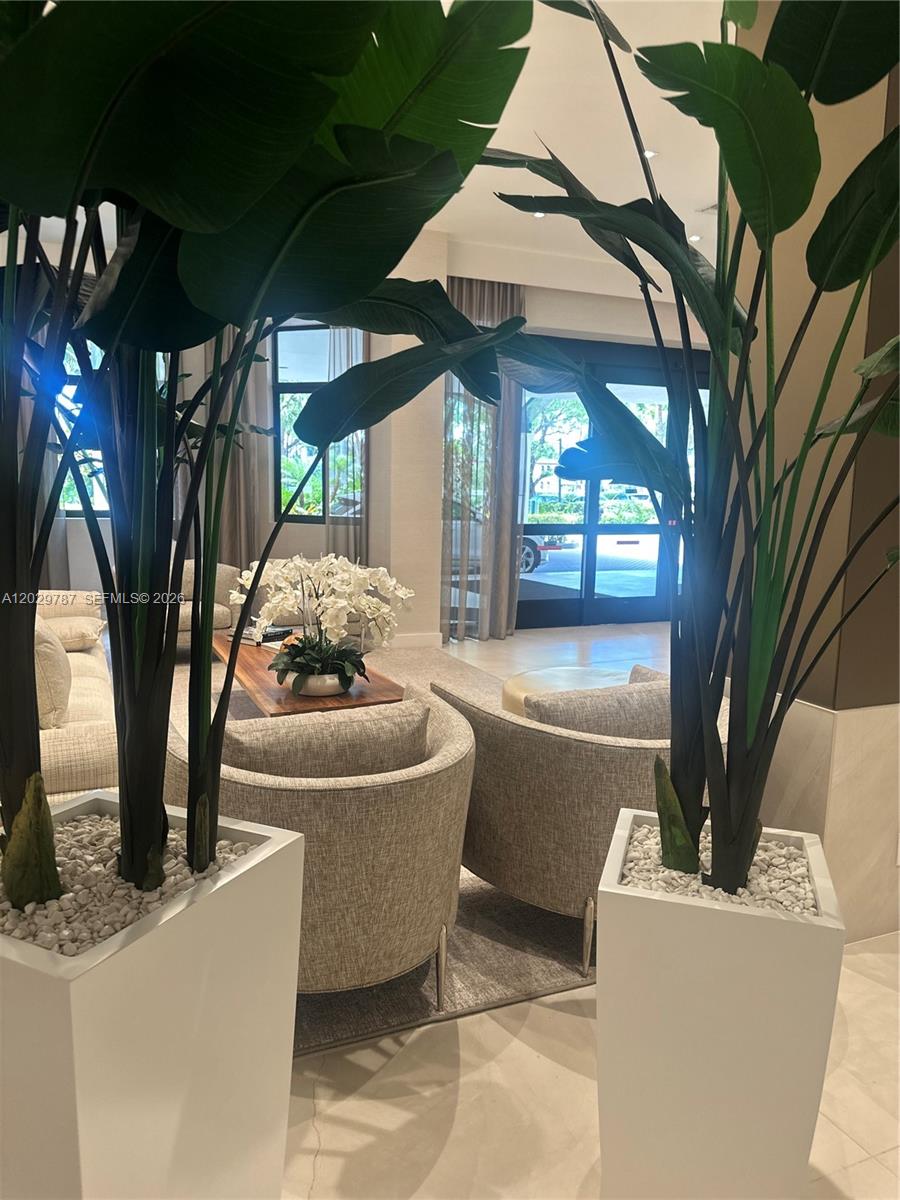 3640 Yacht Clb Dr #1403 Aventura, FL 33180