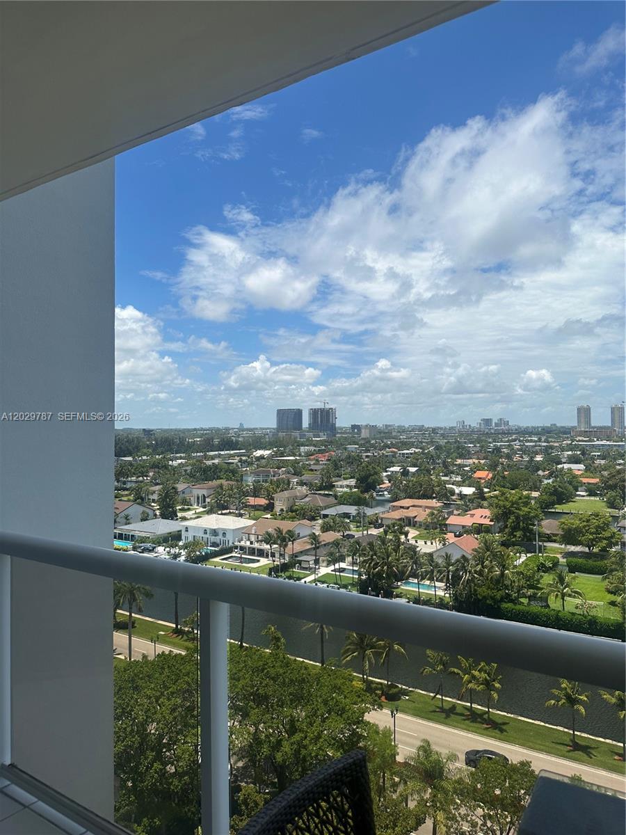 3640 Yacht Clb Dr #1403 Aventura, FL 33180