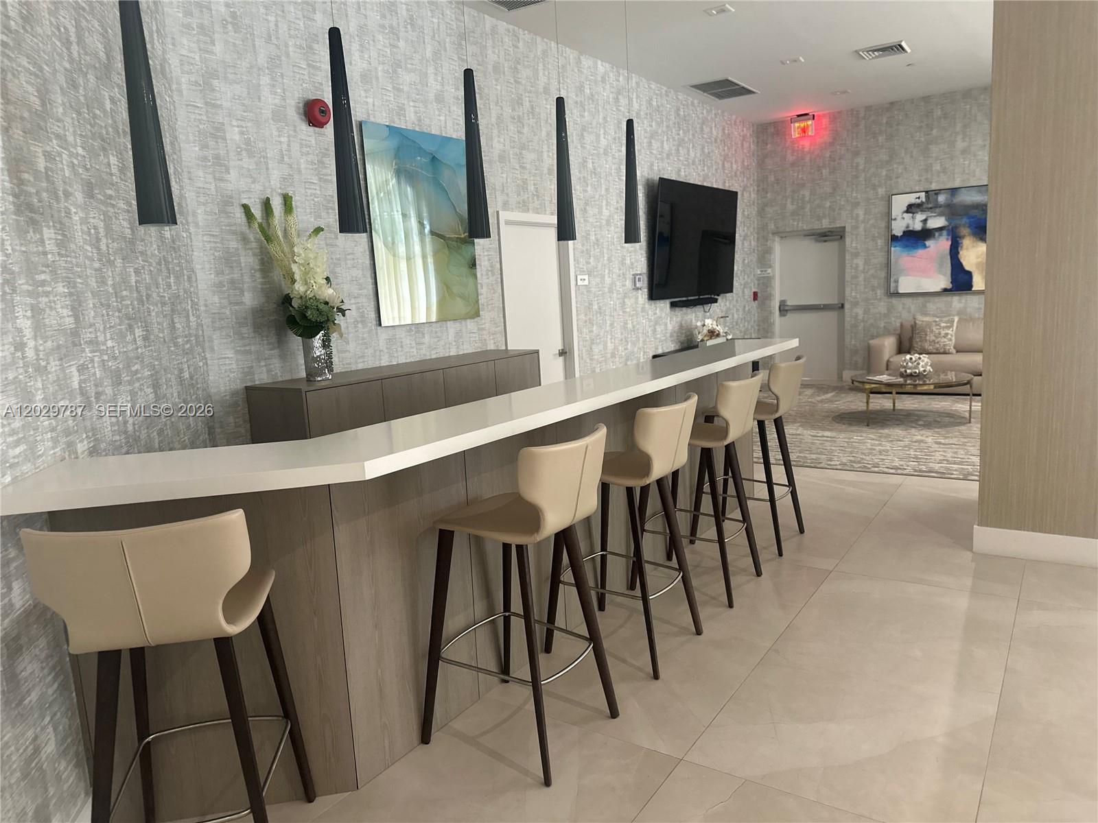 3640 Yacht Clb Dr #1403 Aventura, FL 33180