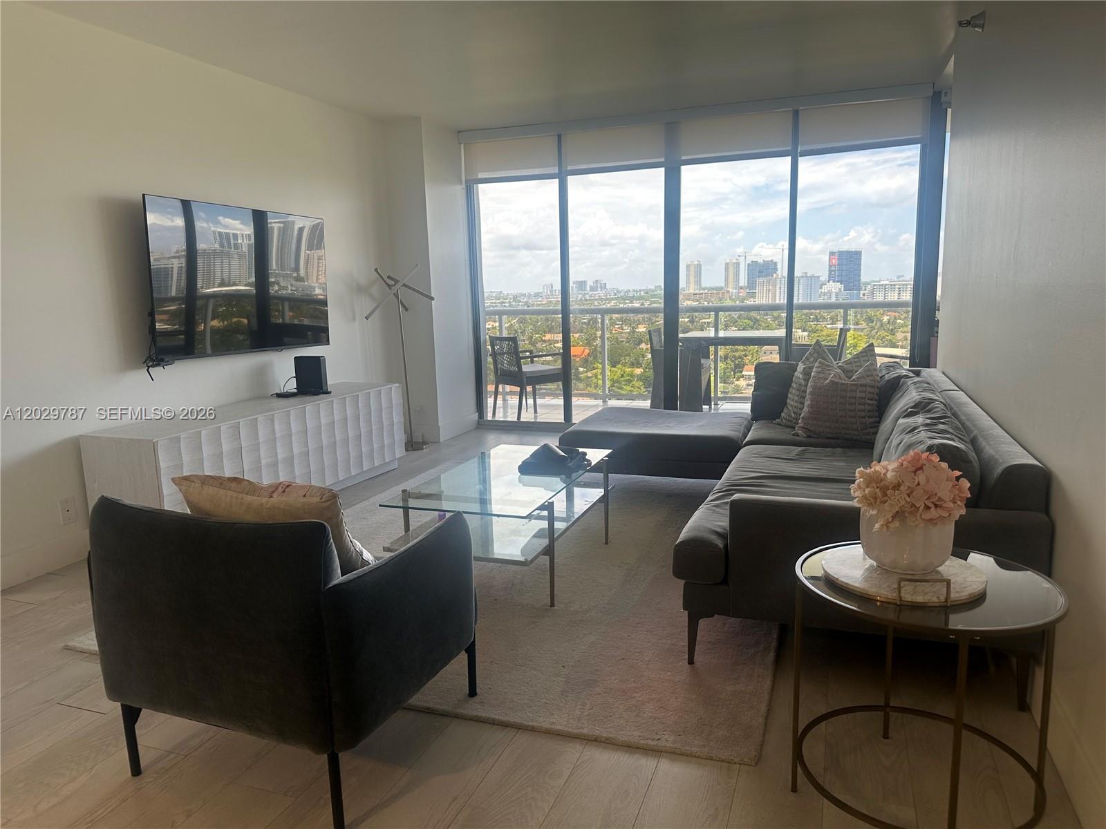 3640 Yacht Clb Dr #1403 Aventura, FL 33180