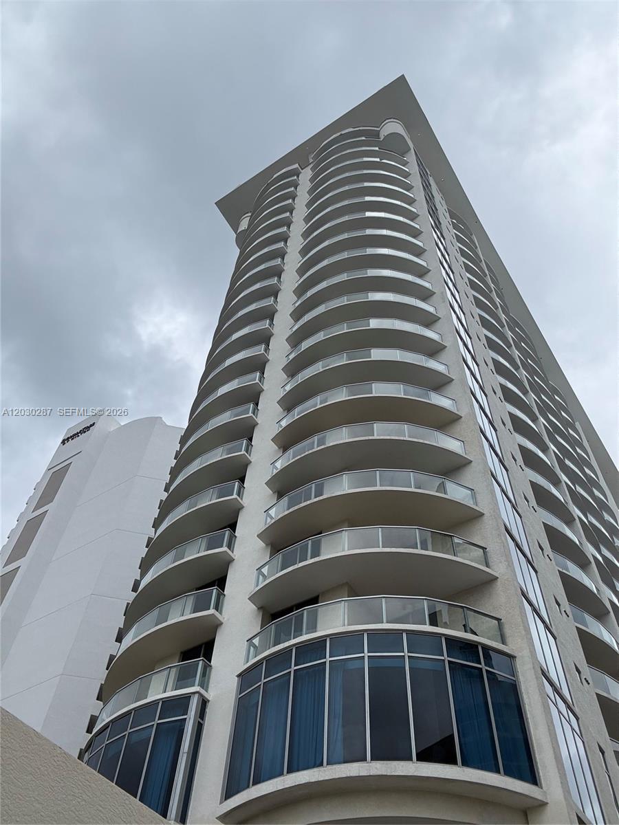 17315 Collins Ave #1406 Sunny Isles Beach, FL 33160