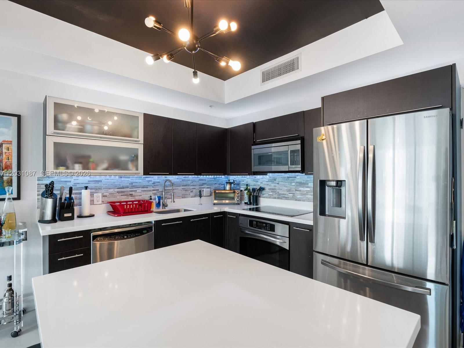 90 SW 3rd St #2015 Miami, FL 33130