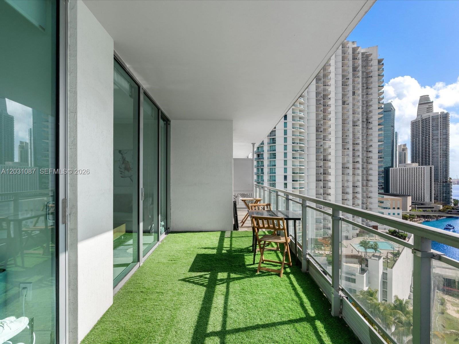 90 SW 3rd St #2015 Miami, FL 33130