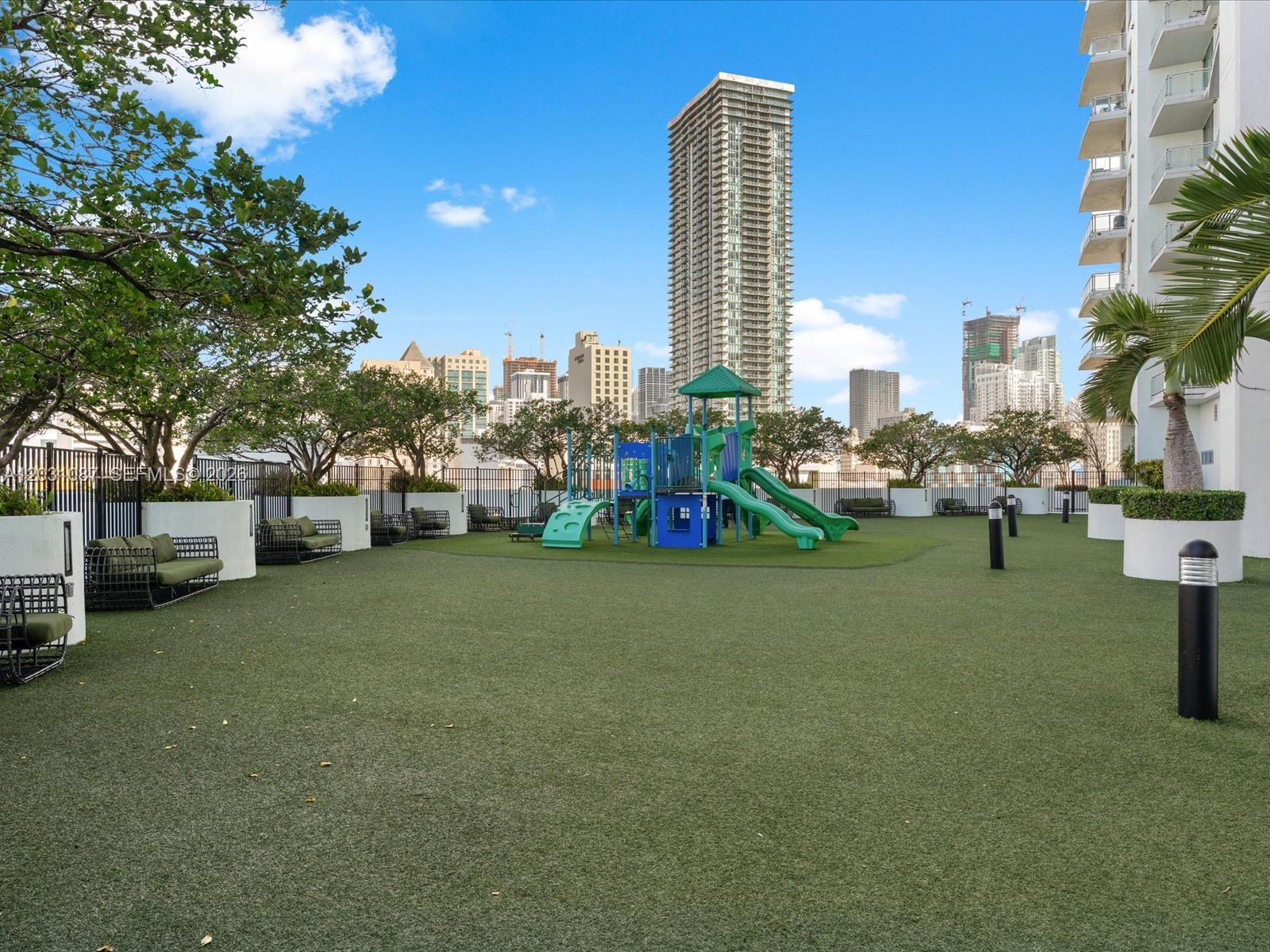 90 SW 3rd St #2015 Miami, FL 33130