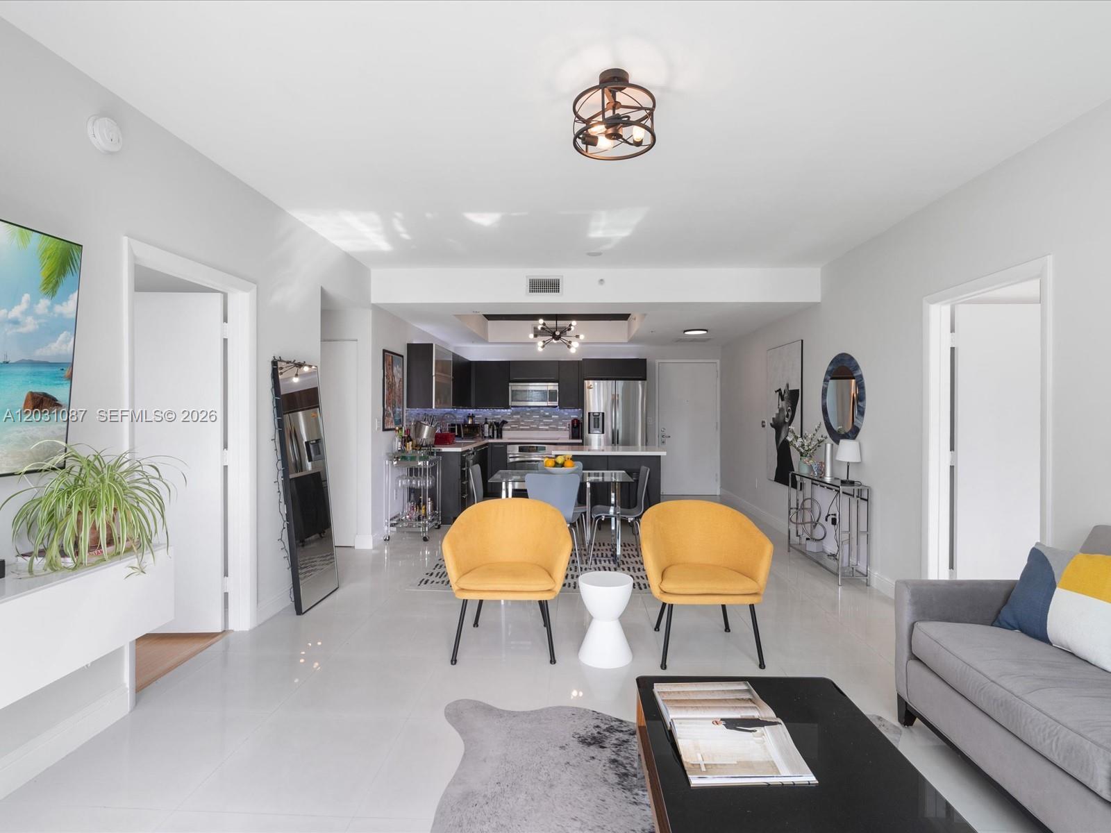 90 SW 3rd St #2015 Miami, FL 33130