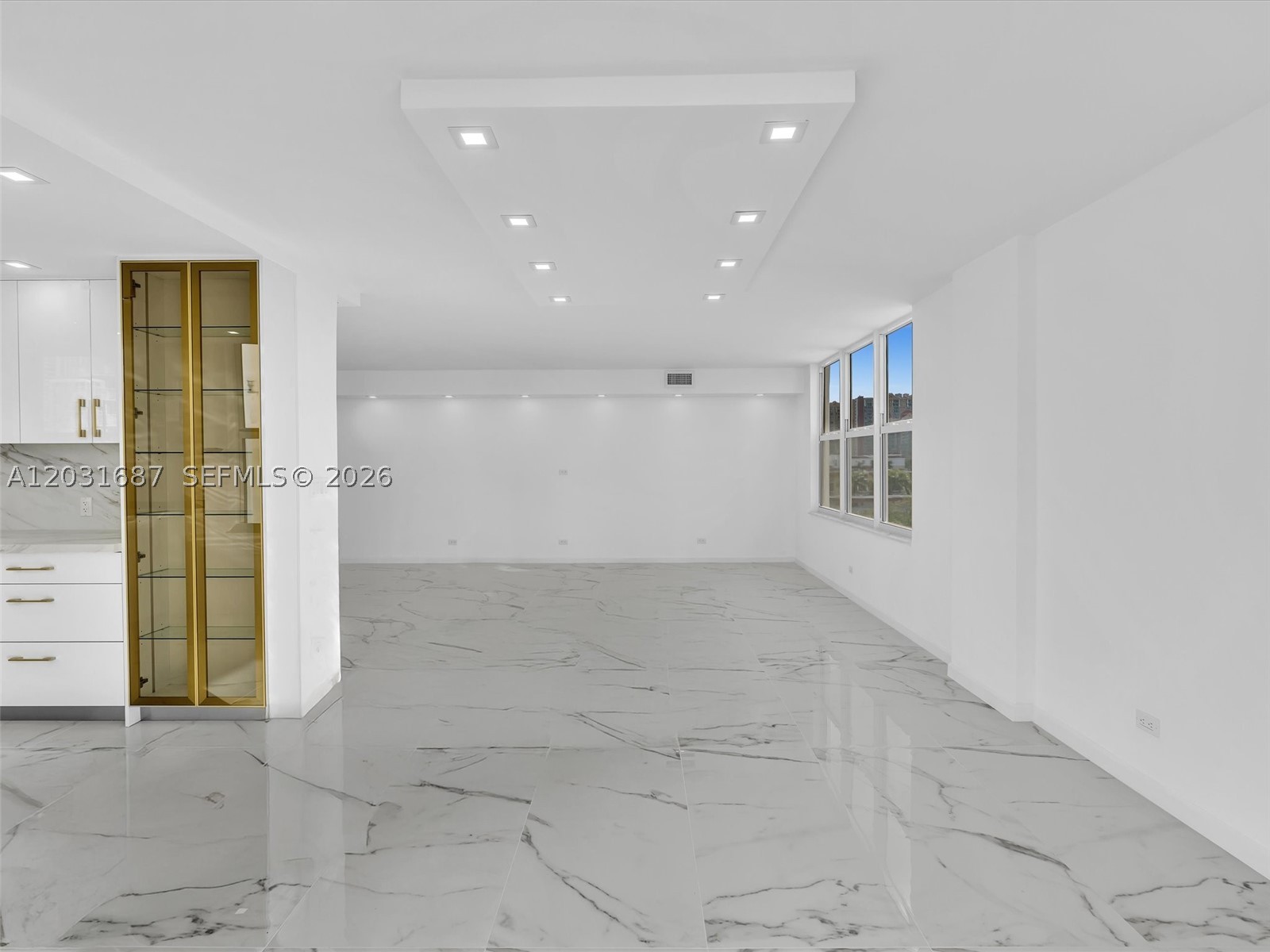 image Winston Towers 30011