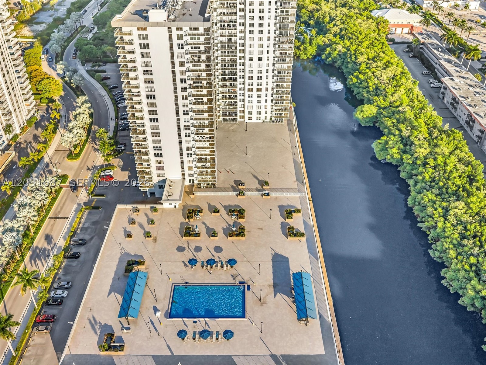 image Winston Towers 30051