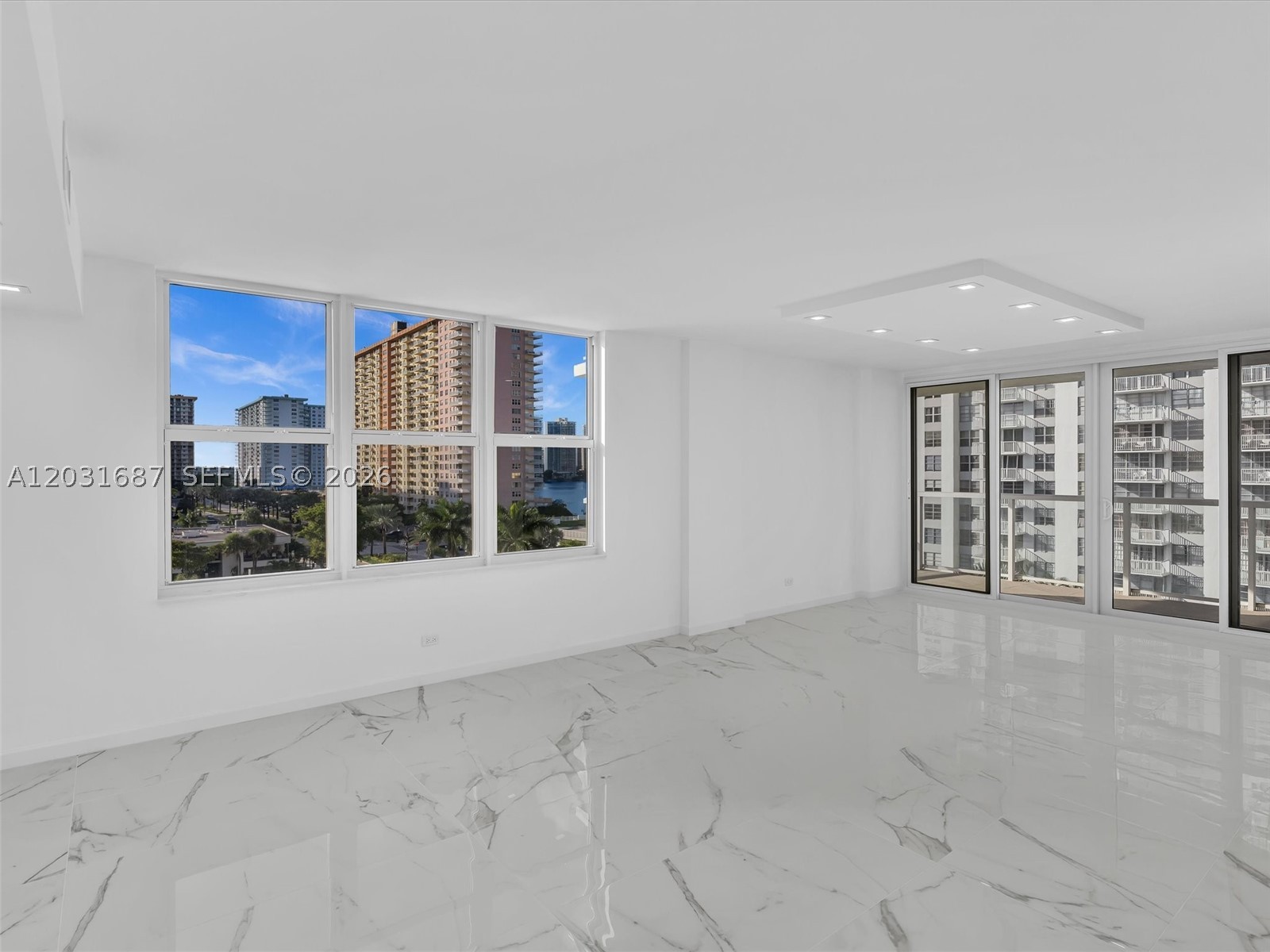 image Winston Towers 3005