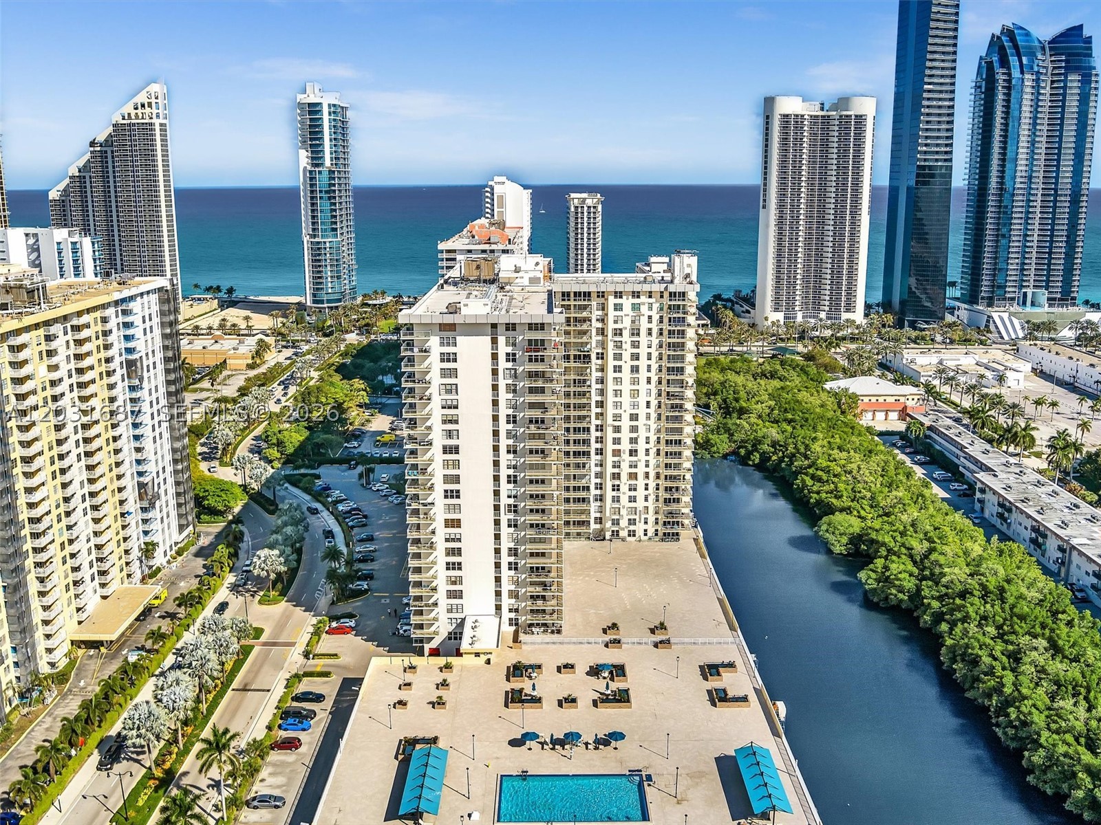 image Winston Towers 30060