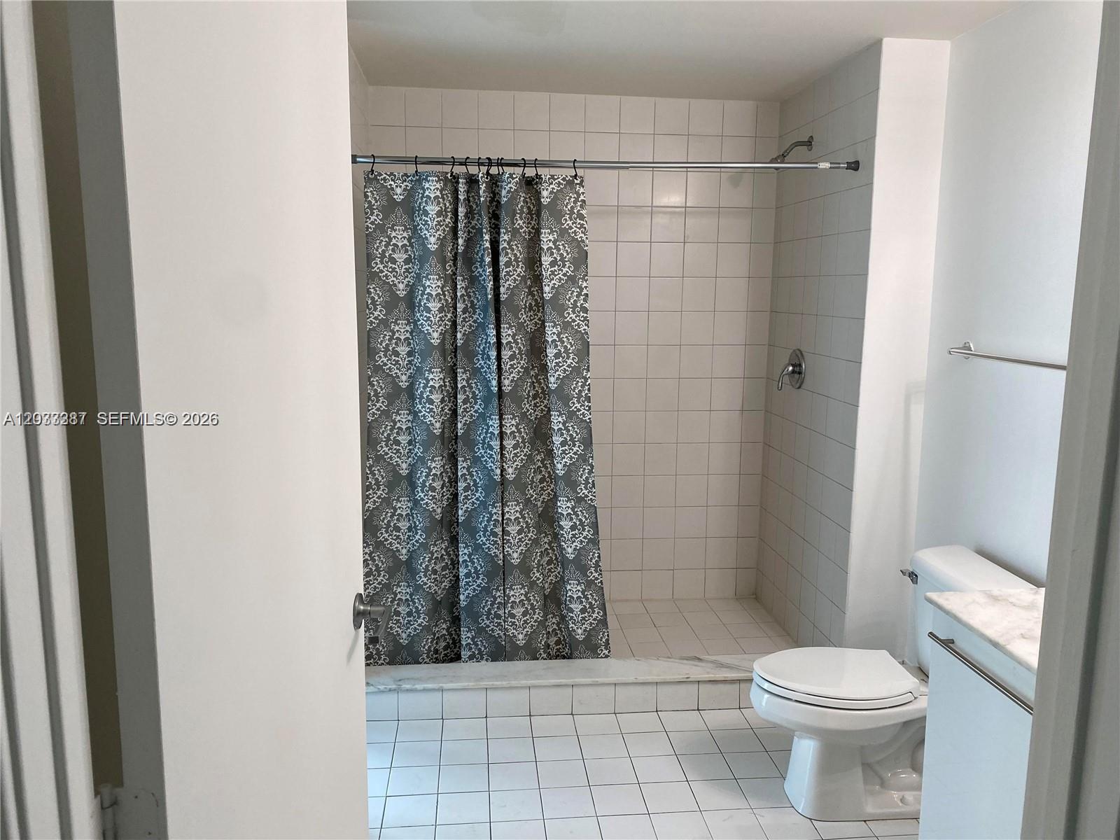 888 Biscayne Blvd #3001 Miami, FL 33132