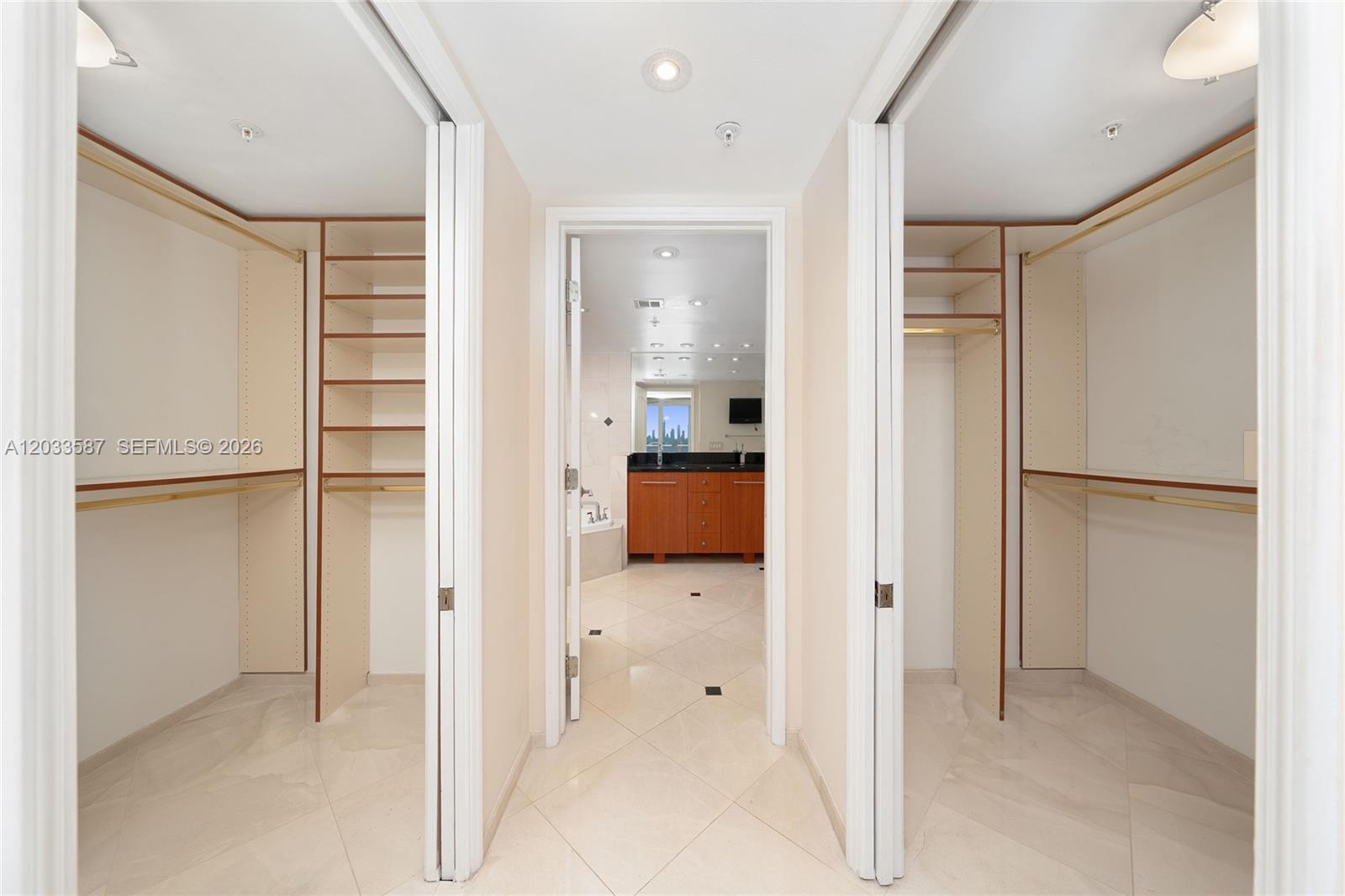 1900 Sunset Harbour #1008 Miami Beach, FL 33139