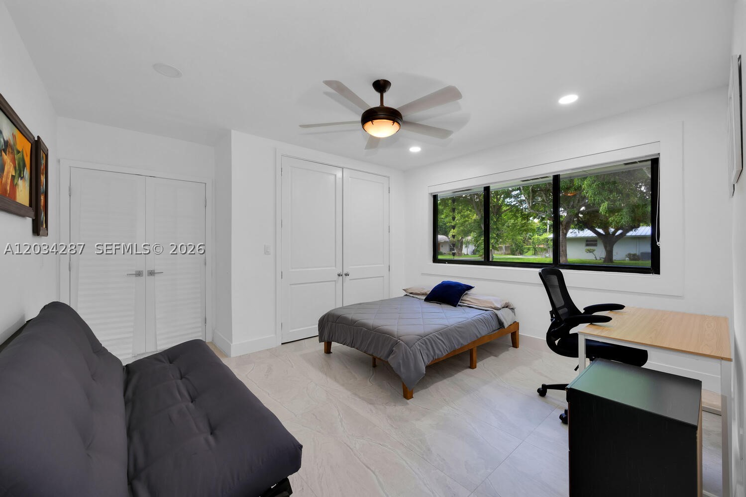 6860 SW 99th Ter Pinecrest, FL 33156
