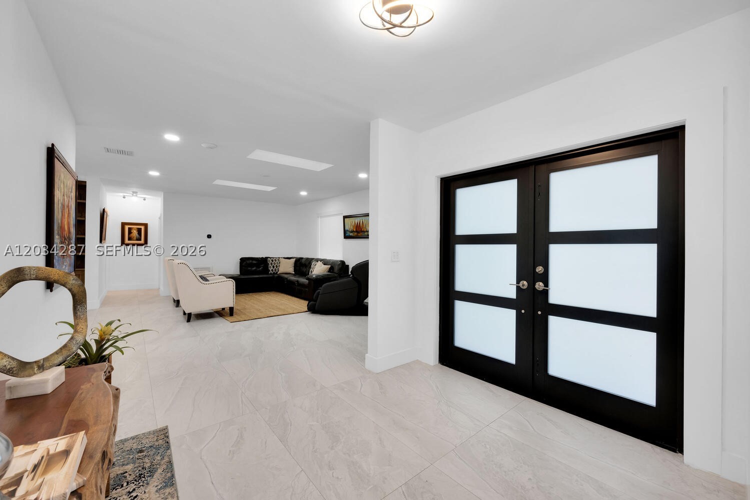 6860 SW 99th Ter Pinecrest, FL 33156