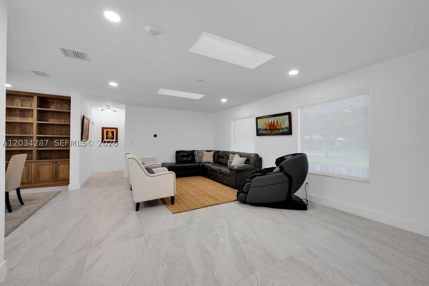 6860 SW 99th Ter Pinecrest, FL 33156