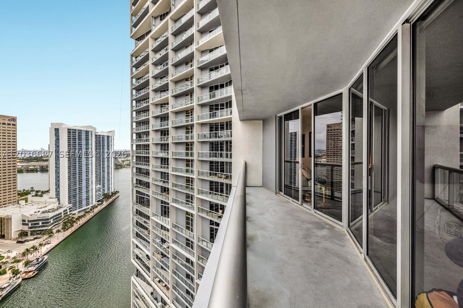 image Icon Brickell I1