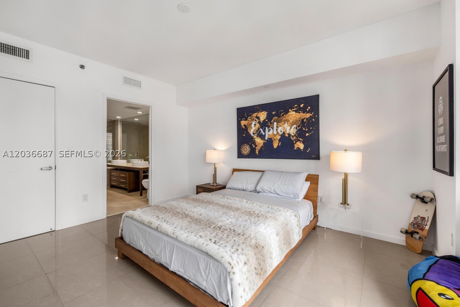 image Icon Brickell I2