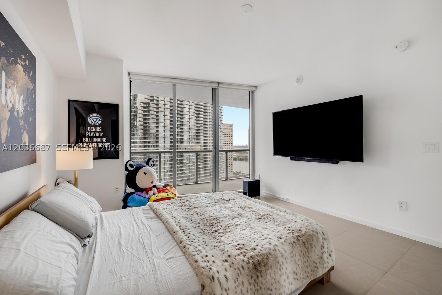 image Icon Brickell I3