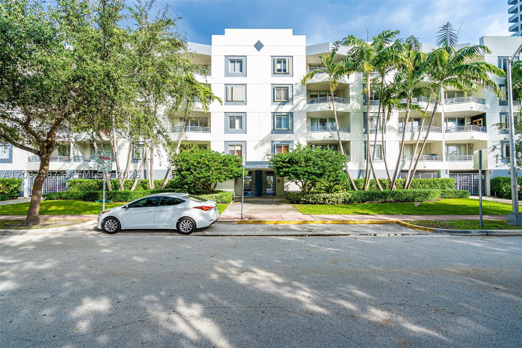 1401 Bay Rd #409 Miami Beach, FL 33139