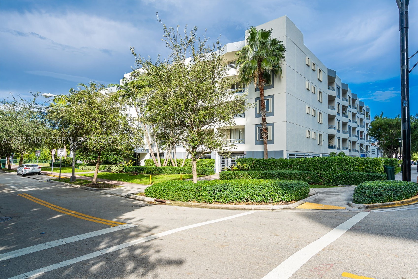 1401 Bay Rd #409 Miami Beach, FL 33139