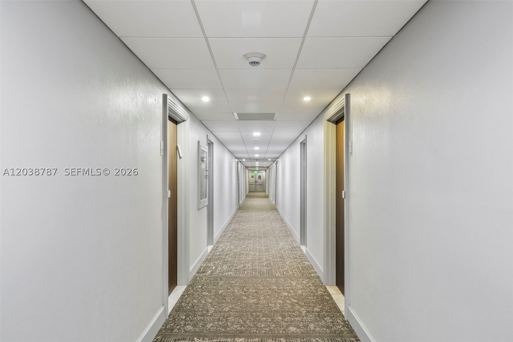 image Arlen House Condo27