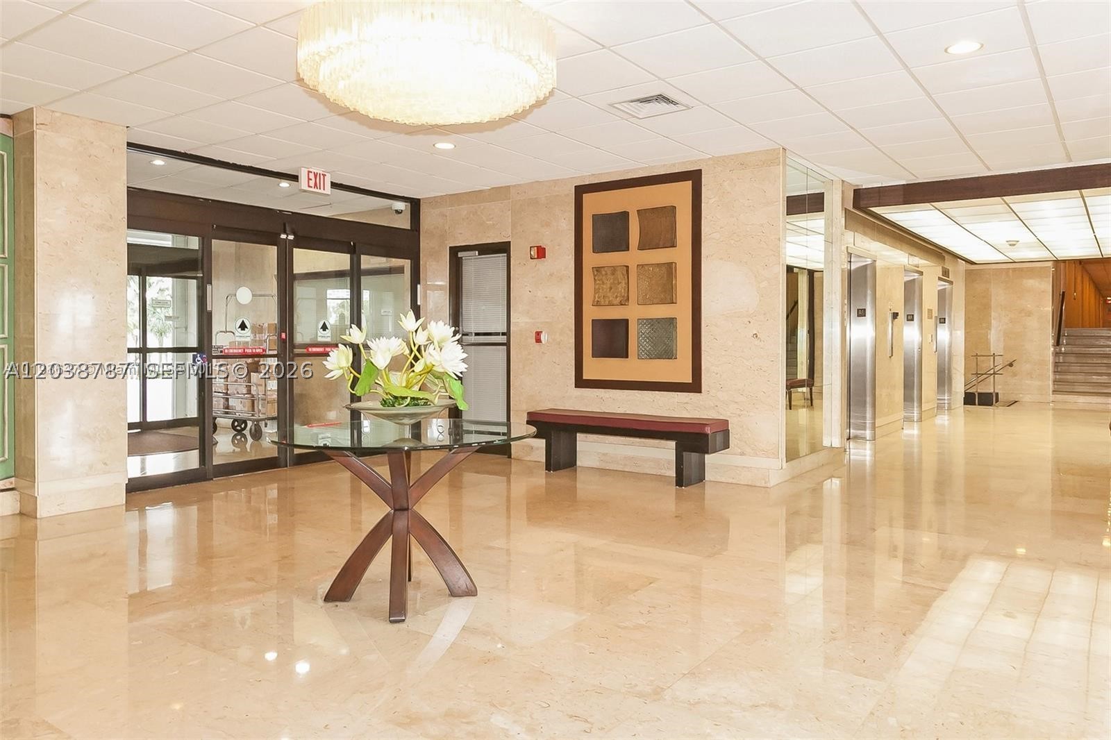 image Arlen House Condo44