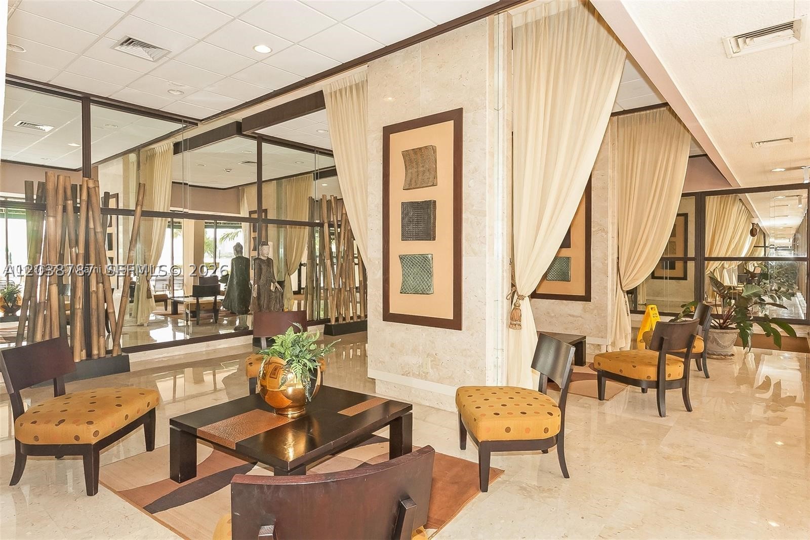 image Arlen House Condo45