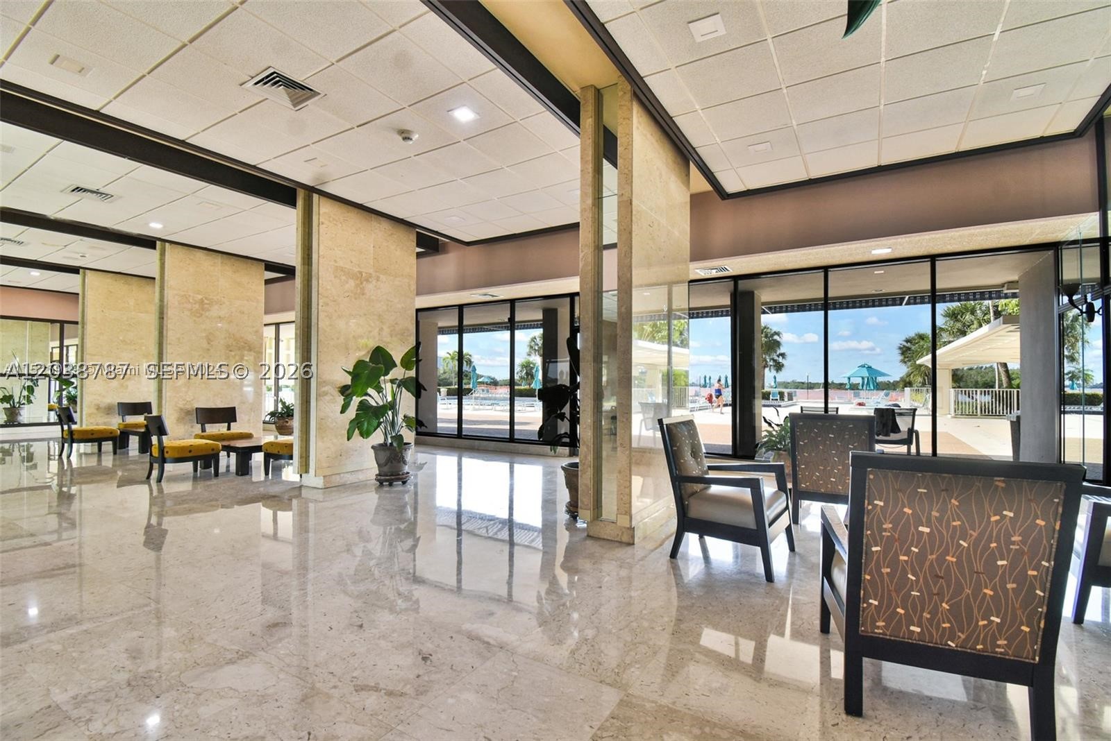 image Arlen House Condo54